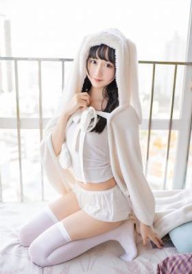 4P被两个男人换着躁我小说_国产剧在线手机播放